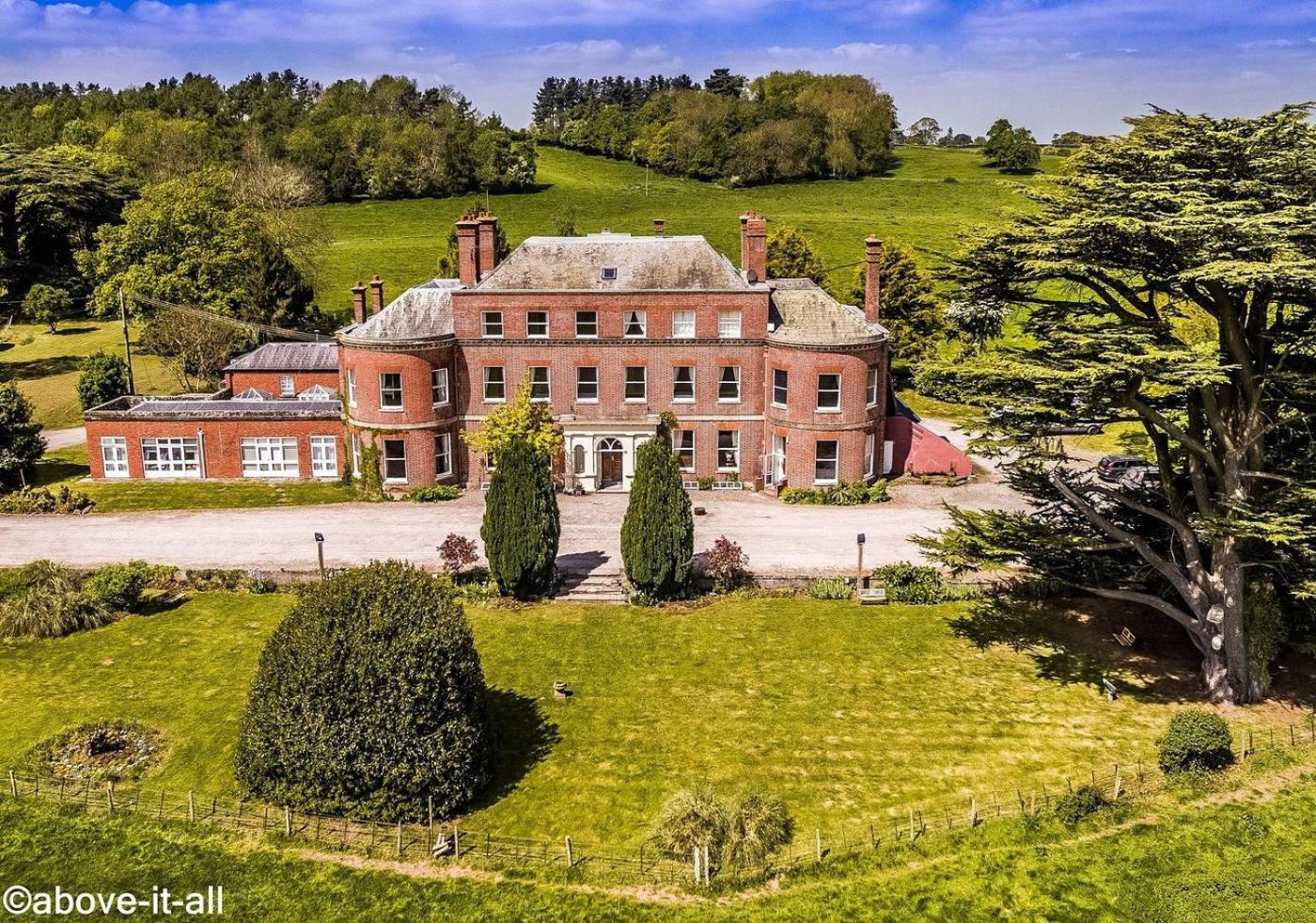 Longworth Hall Lugwardine Exterior foto